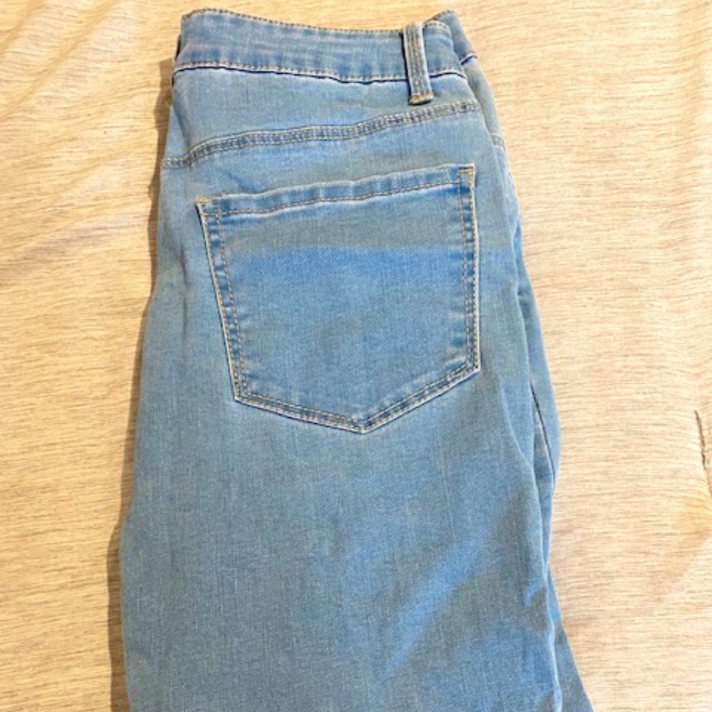 Light wash jeans